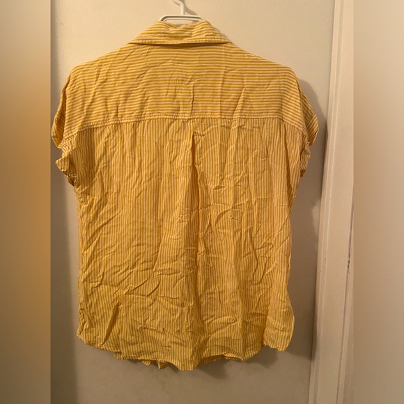 Yellow pin stripe blouse needs an iron - Picture 3 of 3